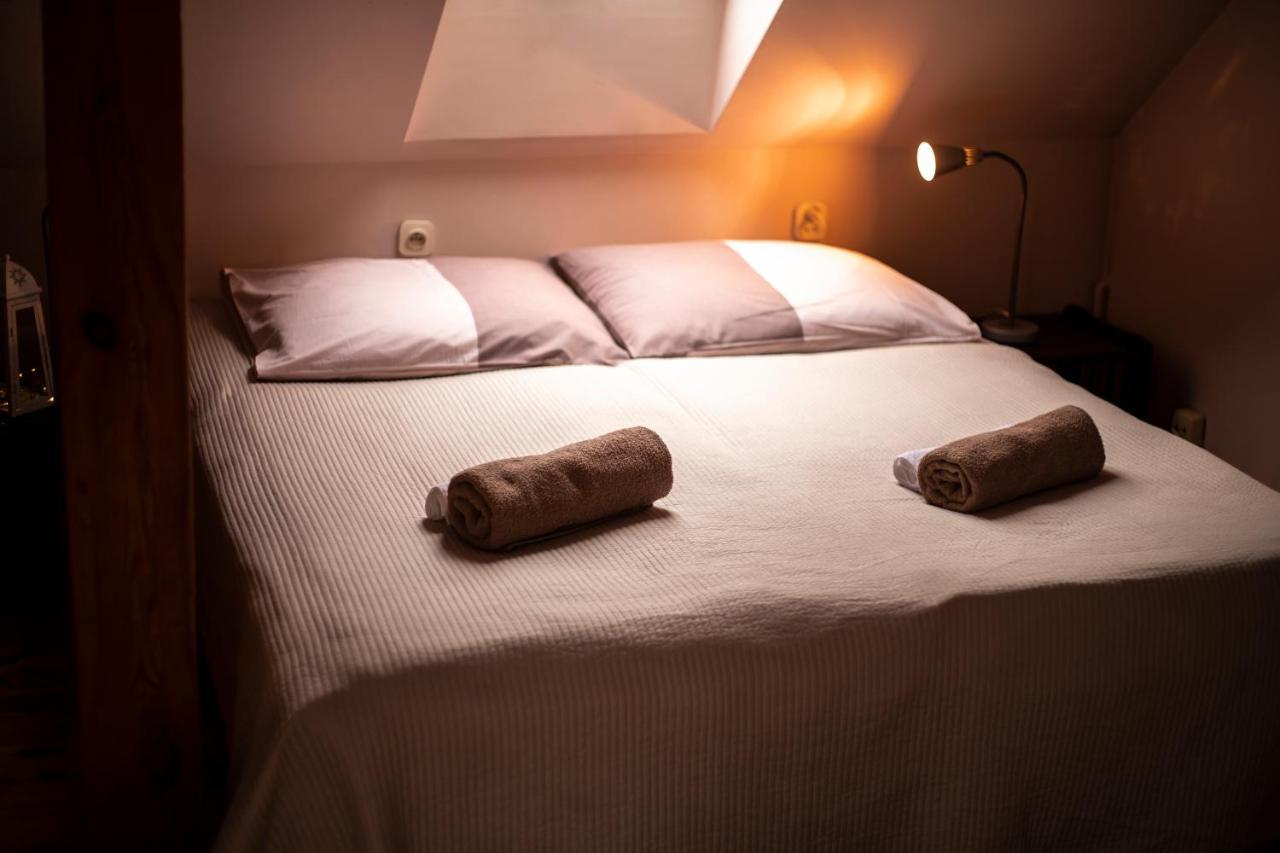 Hotel Huzar Гожув-Велькопольски Экстерьер фото